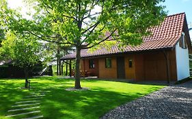 Bajkowy Domek Nad Samym Jeziorem